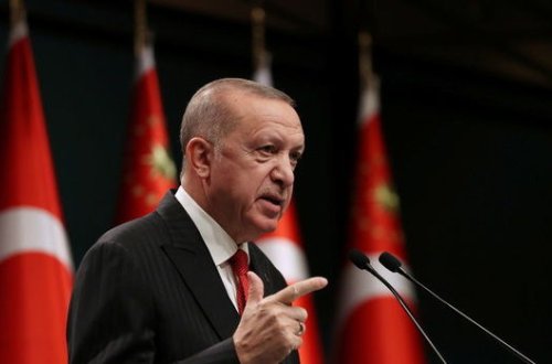 Türkiyədə yeni ildə komendant saatı elan olundu