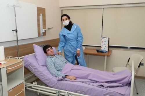 Ombudsman Azərbaycana qaytarılmış hərbi əsir və girovlarla görüşdü - FOTO