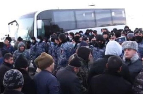 Gorusda toqquşmalar başladı: Polis zor tətbiq edir - VİDEO