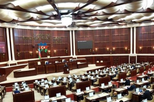 Сегодня будет проведено очередное пленарное заседание Милли Меджлиса