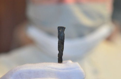 Археологи нашли в одном из храмов Чехии доказательство распятия Иисуса