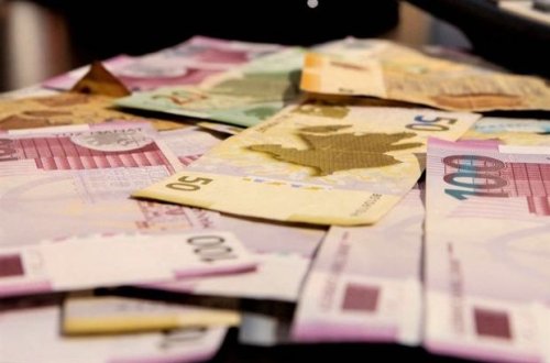 Manatın xarici valyutalara qarşı dəyəri ilə bağlı AÇIQLAMA