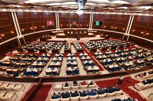 Milli Məclis sədri: “Bütün deputatlar koronavirus testindən keçiblər, heç kimdə COVID-19 yoxdur”