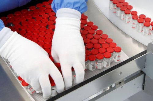 Aİ-nin bütün ölkələrinə koronavirusa qarşı ilk peyvəndlər paylanılıb