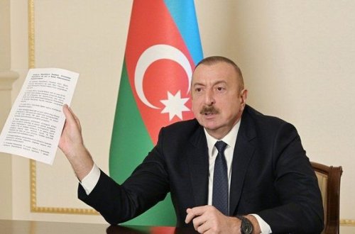 Üçtərəfli birgə bəyanat Ermənistanın tam məğlubiyyətidir - SORĞU