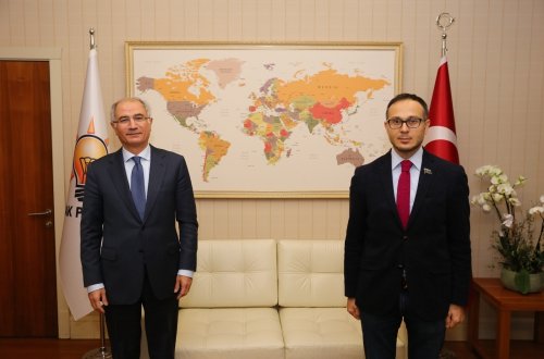 Ankarada Yeni Azərbaycan Partiyası ilə Ədalət və İnkişaf Partiyası arasında əməkdaşlığın perspektivləri müzakirə olunub