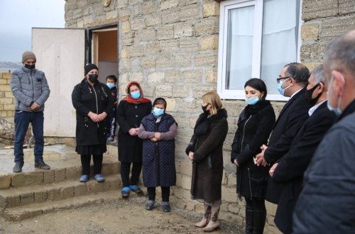 Abşeronda şəhid ailələri ziyarət edilir - FOTOLAR