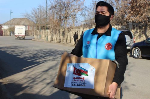 Biləsuvarda qazi ailələri ziyarət edilir - FOTOLAR