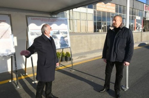 Ильхам Алиев на открытии новой дороги, являющейся частью международного транспортного коридора - ФОТО