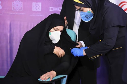 Иран приступил к испытанию собственной вакцины от COVID-19