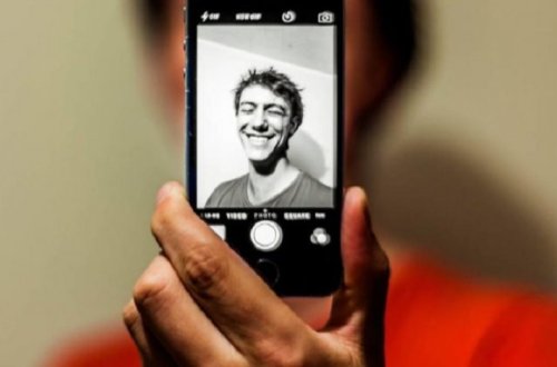 Названы страны, жители которых предъявляют самые высокие требования к селфи