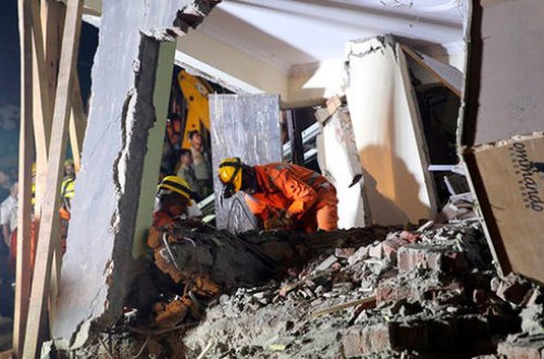 Hindistanda dəfn mərasiminə gələn onlarla insan öldü