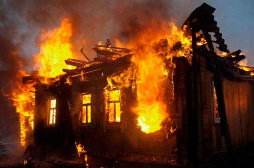 Söndürülməmiş siqaret kötüyü faciəyə səbəb oldu: Üç nəfər öldü