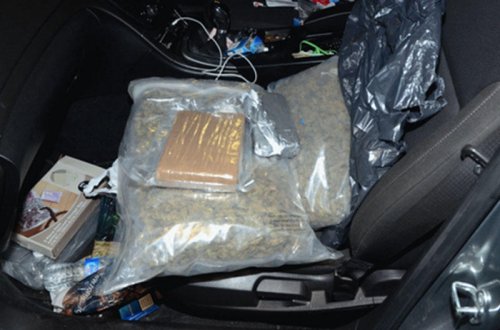 Gəncə sakininin avtomobilindən 10 kq narkotik götürülüb