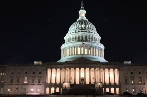 Ağ Evdə istefalar davam edir