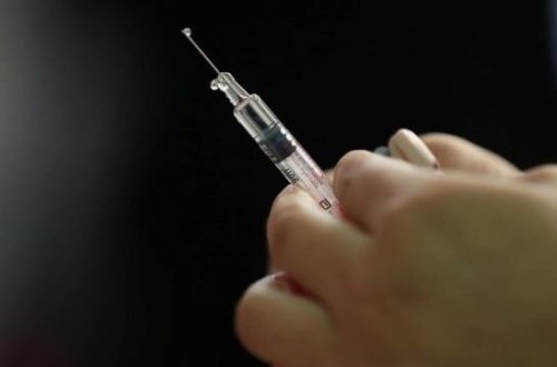 Türkiyəli alimlərin istehsal etdiyi Covid-19 peyvəndi DƏHŞƏT SAÇDI - FOTO