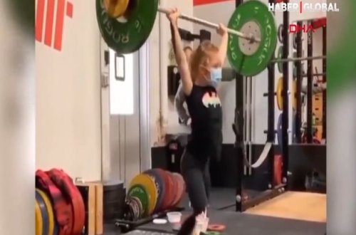 Yeddi yaşlı yeniyetmənin göstəricisi hamını təəccübləndirdi - VİDEO