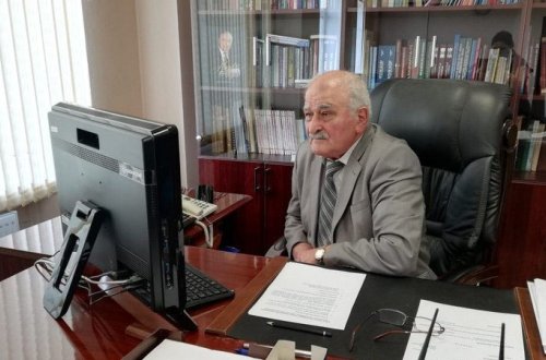 AMEA-da 70 yaşlı akademikin yerinə 80 yaşlı akademik gətirildi