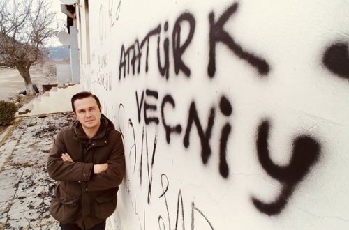 Türkiyəli jurnalist “Şuşa” yazılı formada - FOTO