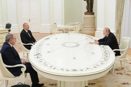 Təzyiq altında qalan Paşinyan, diqtə edən tərəf Əliyev oldu - ŞƏRH