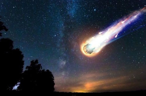 Alimlər Yerə düşən meteoritlərdə su izləri aşkar ediblər