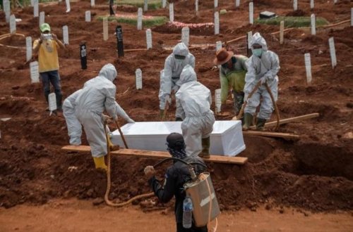 Norveçdə “Pfizer” peyvəndi vurulan 23 nəfər vəfat edib