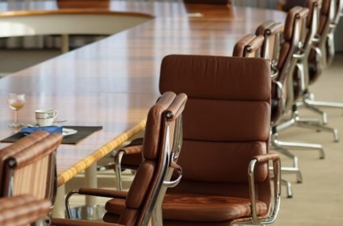 Həbsdəki icra başçılarının övladları niyə vəzifəyə təyin edildi?