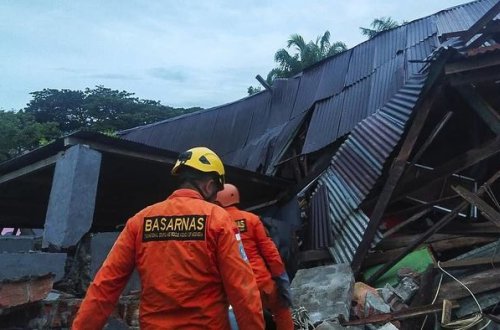 В Индонезии число жертв землетрясения выросло до 26 - ОБНОВЛЕНО + ФОТО/ВИДЕО
