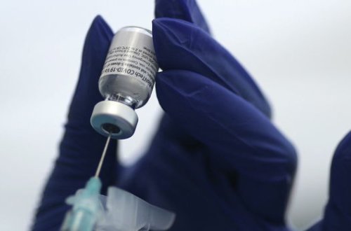 Во Франции выявили новые побочные реакции на вакцину Pfizer и BioNTech