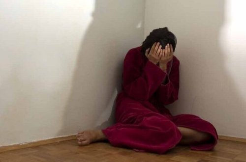 Azərbaycanda ŞOK HADİSƏ: Ərini içirdib, qadını zorladılar - FOTO/VİDEO