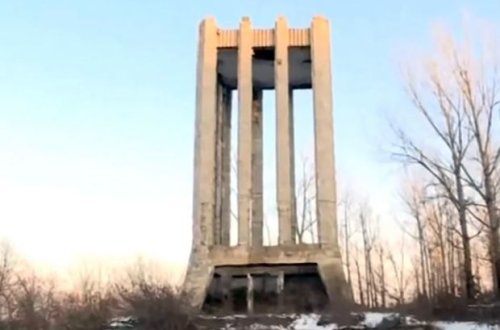 Prezident Şuşada Vaqifin məqbərəsində olub - VİDEO