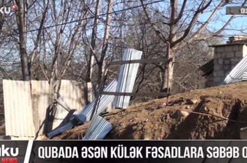 Сильный ветер в Губе сорвал крышу дома - ВИДЕО