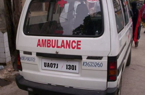 СМИ: В Индии не менее 15 человек погибли при наезде грузовика