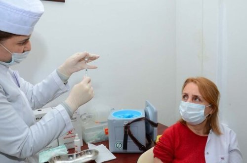 Koronavirusa yoluxan şəxslər peyvənd ediləcəkmi? - TƏBİB-dən AÇIQLAMA