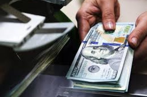 ABŞ dolları yığanlara pis xəbər - Dollar ucuzlaşacaq