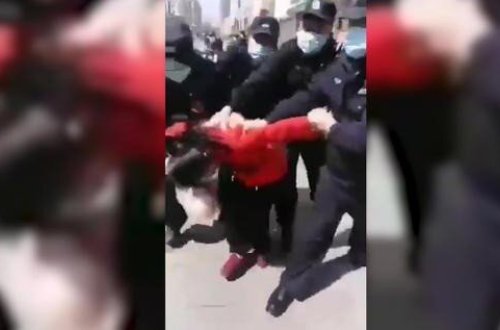 Maska taxmayan qadın belə həbs edildi - VİDEO