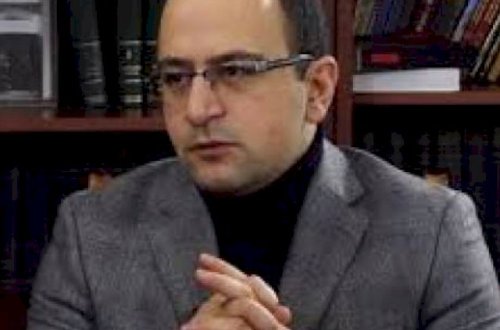 “Köçəryan Xankəndidə qaçıb masanın altında gizləndi...”  - Hayk Mamicanyan