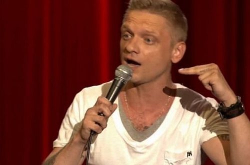 СМИ: Стенд-ап комик Шаляпин покончил с собой в Москве