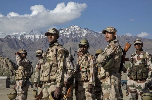 Hindistan-Çin hərbçiləri arasında atışma: Çox sayda yaralı var