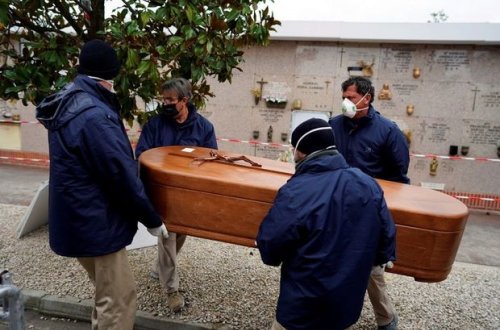 Женщина пришла в дом престарелых через десять дней после своих похорон - ФОТО