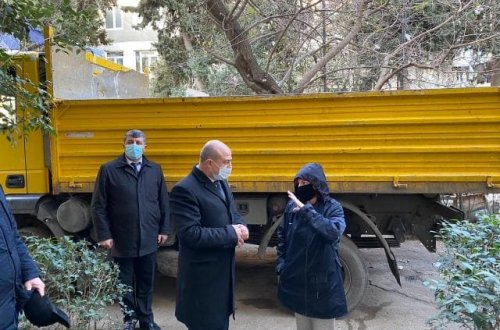 Nəsimi rayonunda Şəhid ailələrinin yaşadıqları binalarda abadlıq və quruculuq işlərinə başlanıldı - FOTOLAR