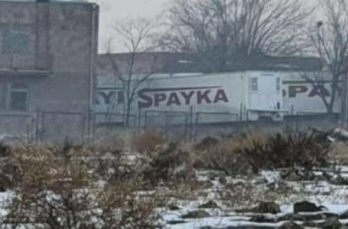 Ermənistanda qalmaqal: Hərbçilərin cəsədləri mobil soyuducularda saxlanılır