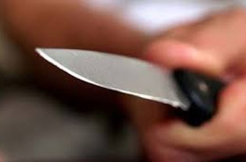 Gəncədə azyaşlı qız özünə bıçaqla xəsarət yetirdi