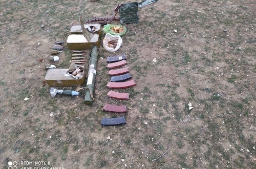 Azərbaycanda polis qumbaraatan mərmisi, əl qumbaraları tapdı - FOTO