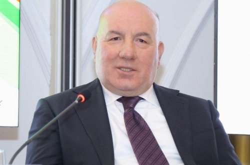 Elman Rüstəmov Mərkəzi Bank üçün tikiləcək 218 milyon avroluq binadan DANIŞDI