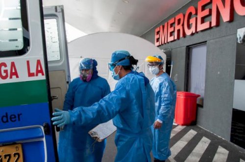 Həkimlər minlərlə pasiyentə saxta peyvənd vurublar