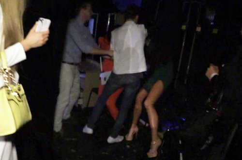 Azərbaycanlı müğənninin üstündə DAVA DÜŞDÜ - QIZ KƏLLƏ-BEYİN TRAVMASI ALDI