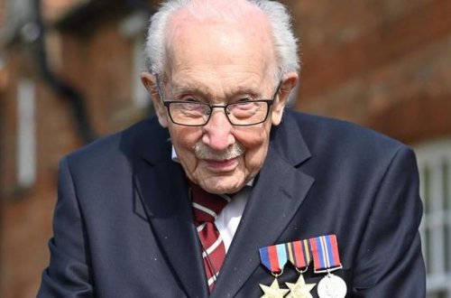 45 milyon dollar toplamış 100 yaşlı polkovnik COVID-19-a yoluxub - FOTO