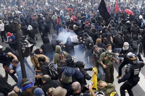 Fransada süni mayalanmaya qarşı etirazlar olub