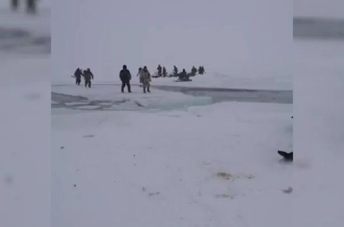 Buz üstündə balıq ovuna çıxanlar ölümlə üz-üzə qaldılar - VİDEO